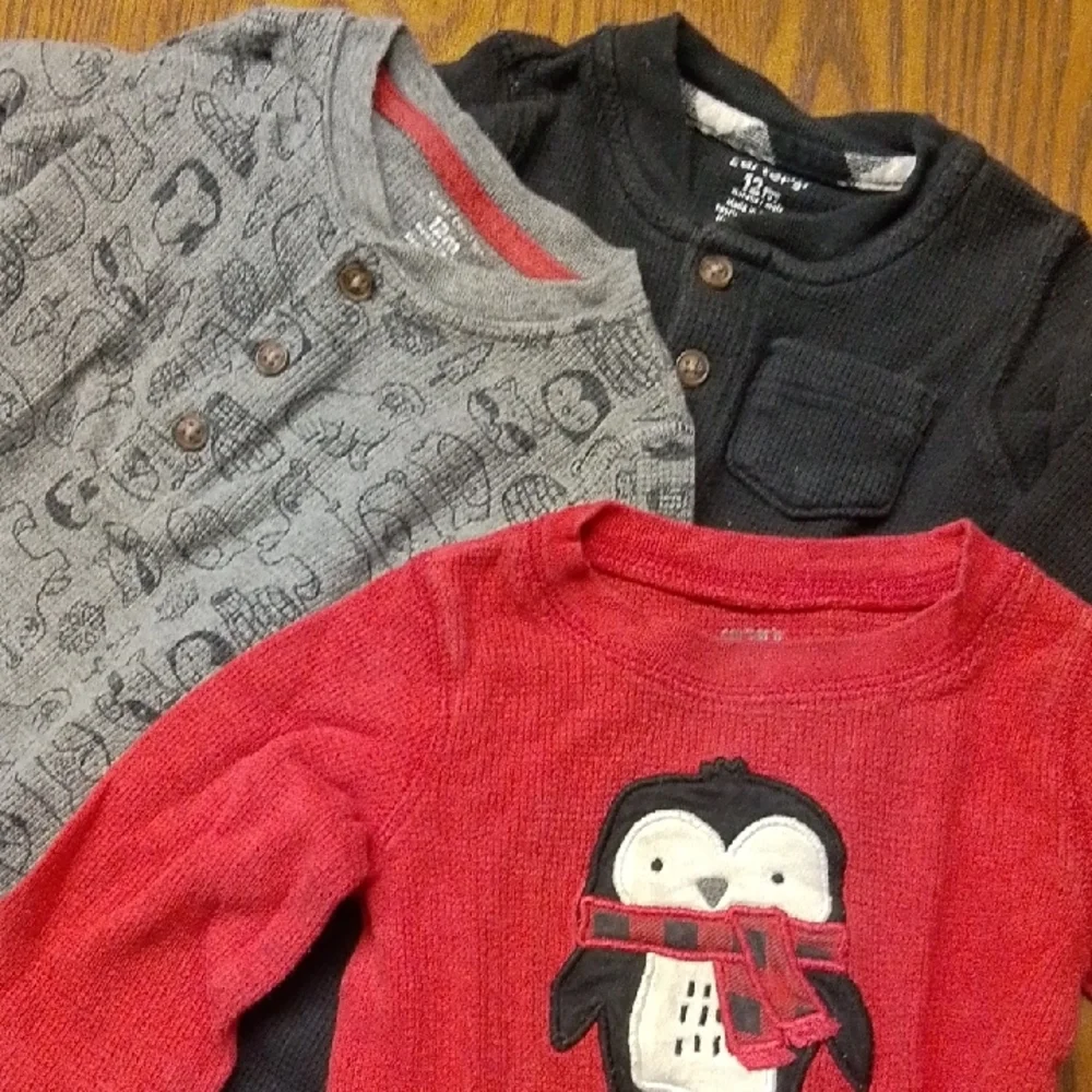 Carter's Red and Gray Penguin Long Sleeve Onesie - Picture 4 of 5